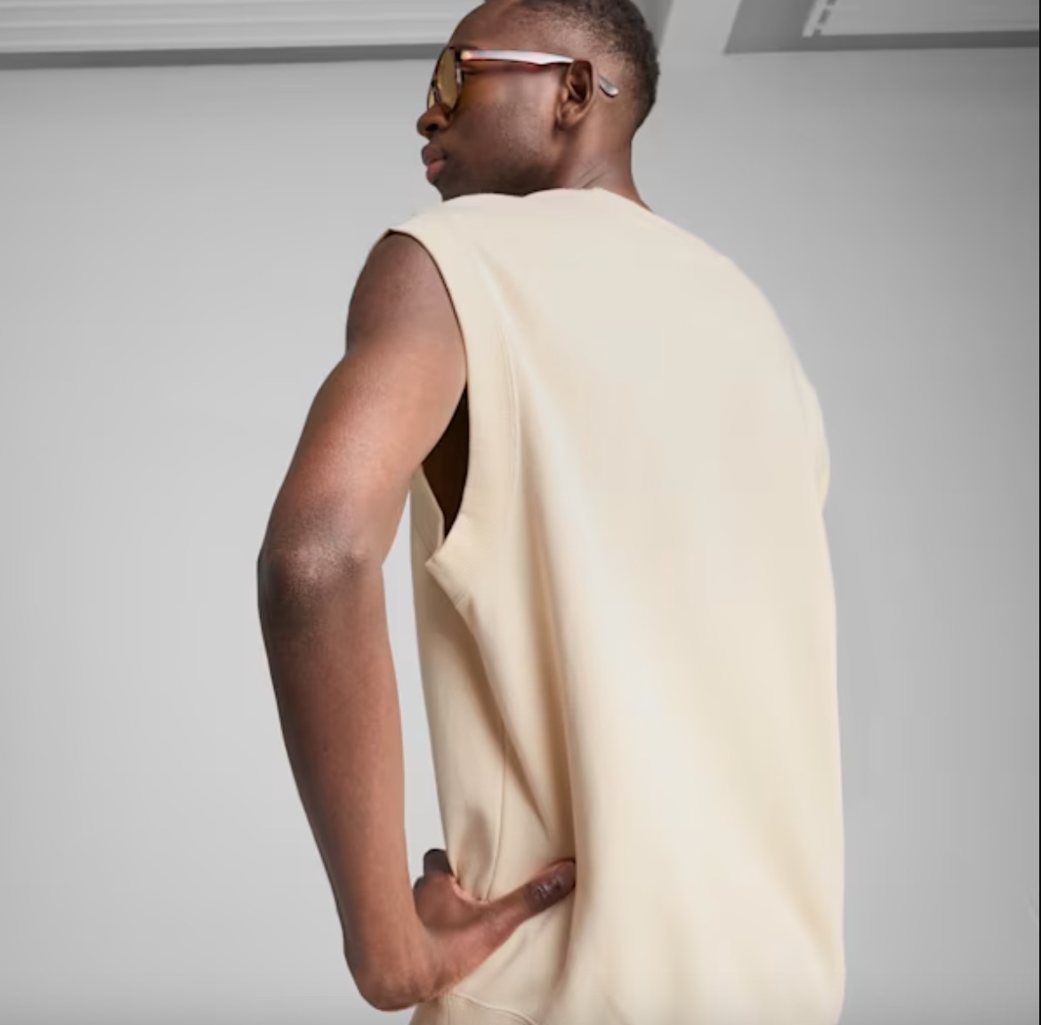 PUM WARDROBE ESS RELAXED VEST WHITE